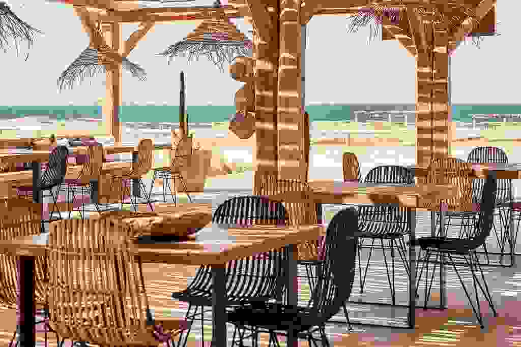 Tortuga Beach Bar & Restaurant Beach Club